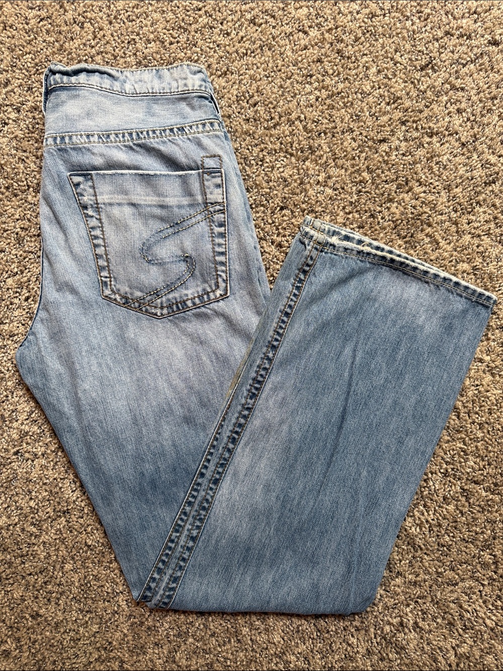 Classic Light Wash Straight Leg Jeans